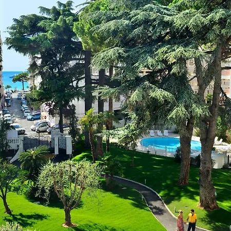 Apart Otel Resideal Premium 4*